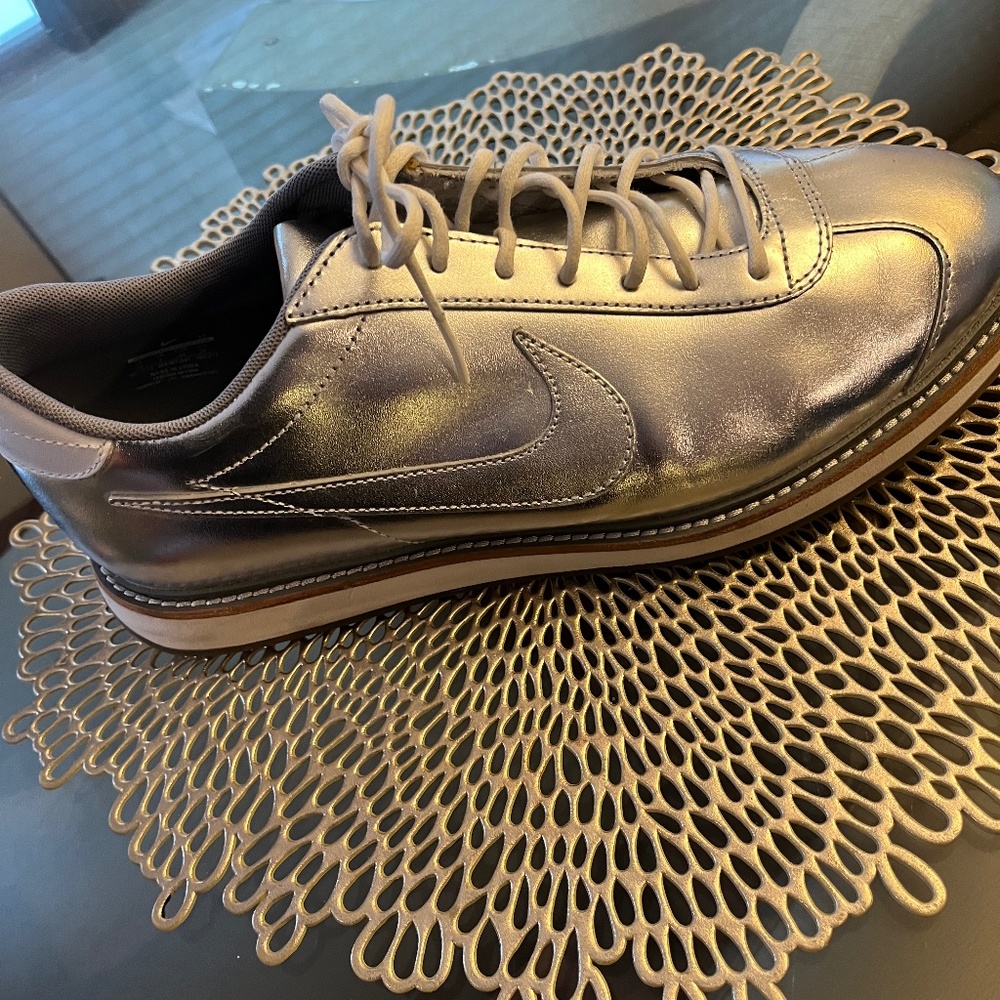 Mens Nike Silver Sneakers size 10